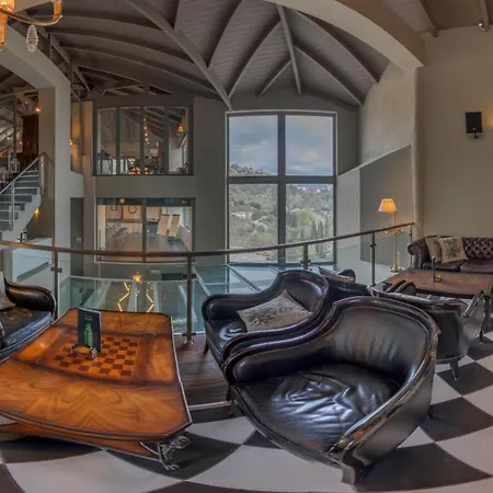 מלון Aegli אראחובה